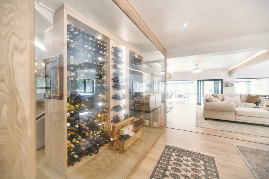 6 Bedroom Property for Sale in Hermanus Heights Western Cape